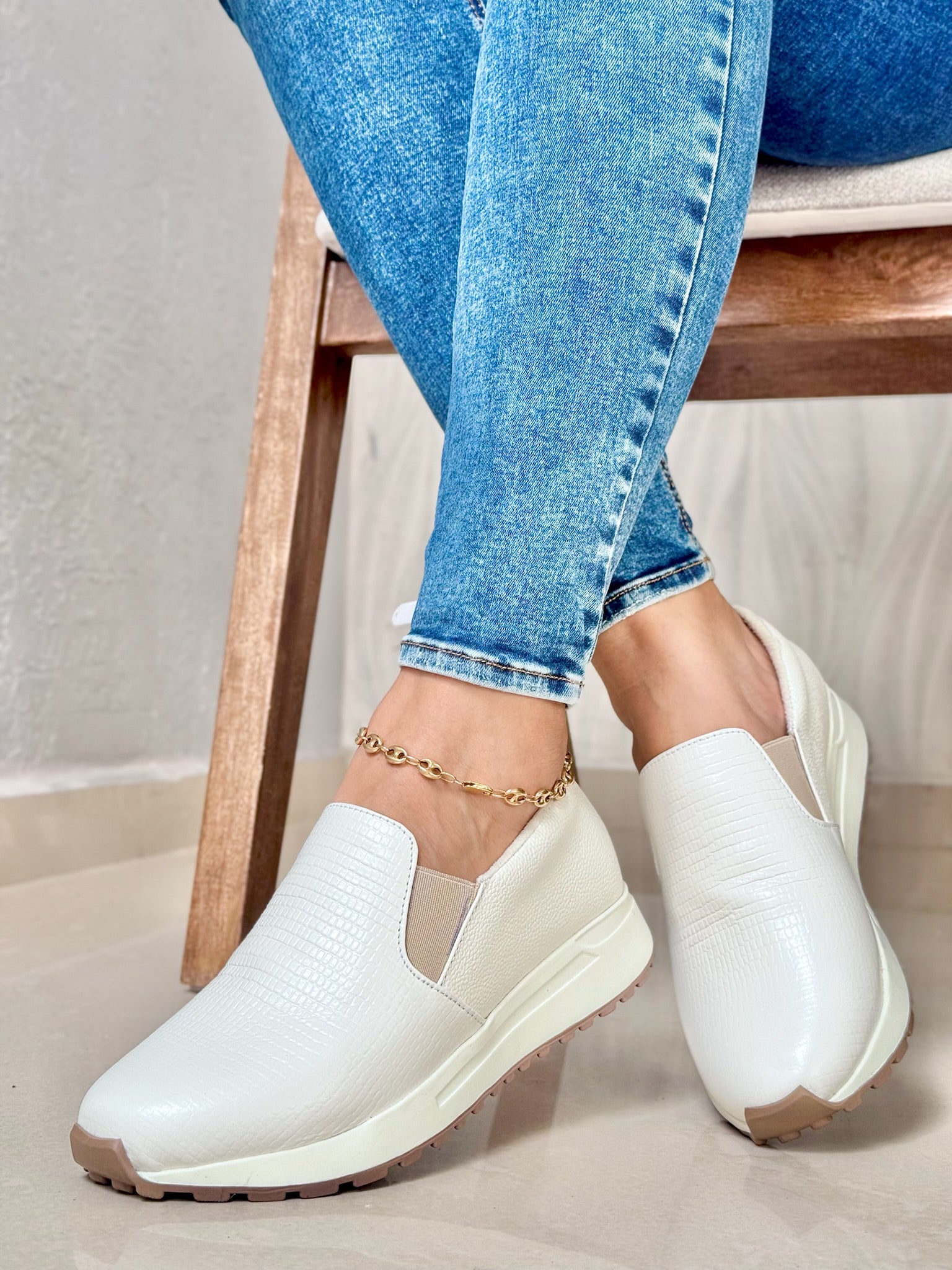 TENIS EN CUERO TOKIO