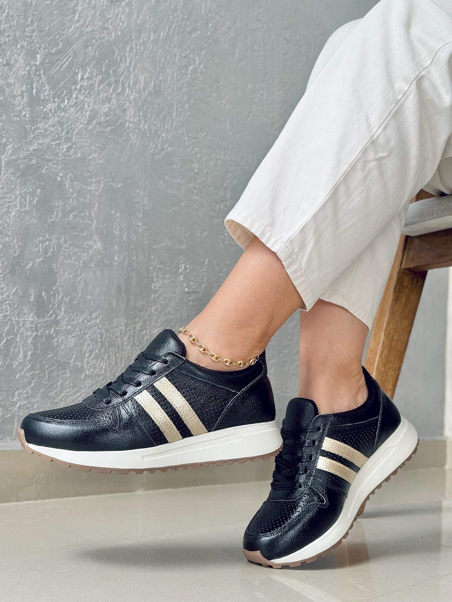 TENIS EN CUERO LONDON